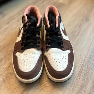 Air Jordan 1 Low - Brown/White/Black with Pink Interior